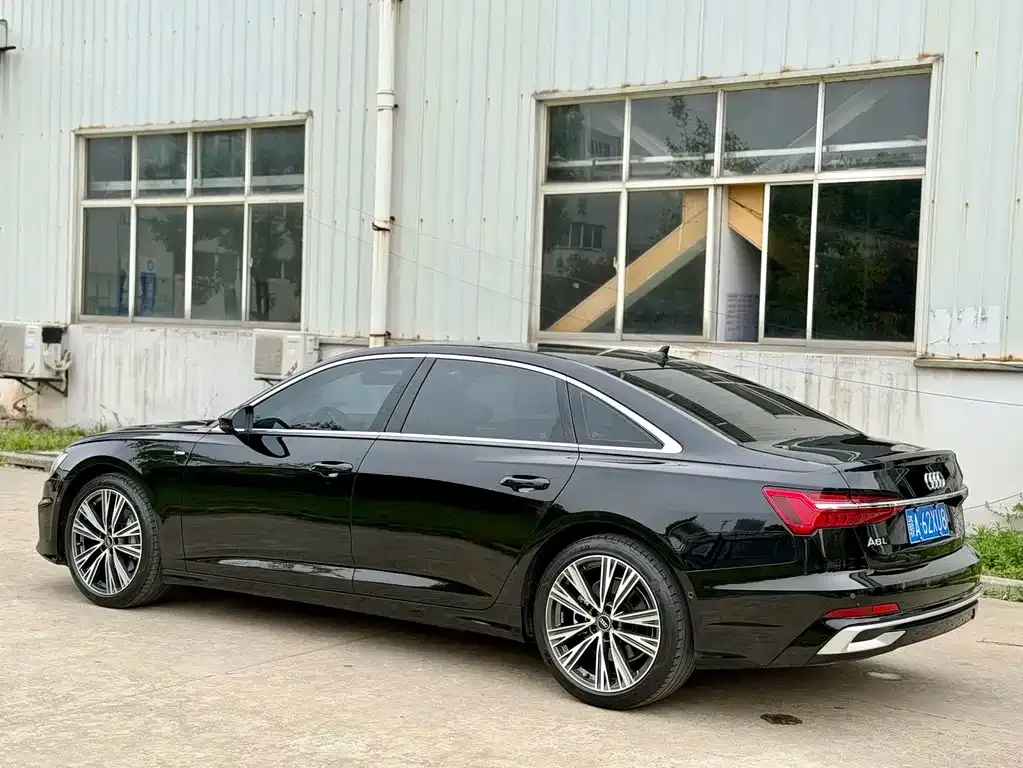 Audi A6L — фото 6
