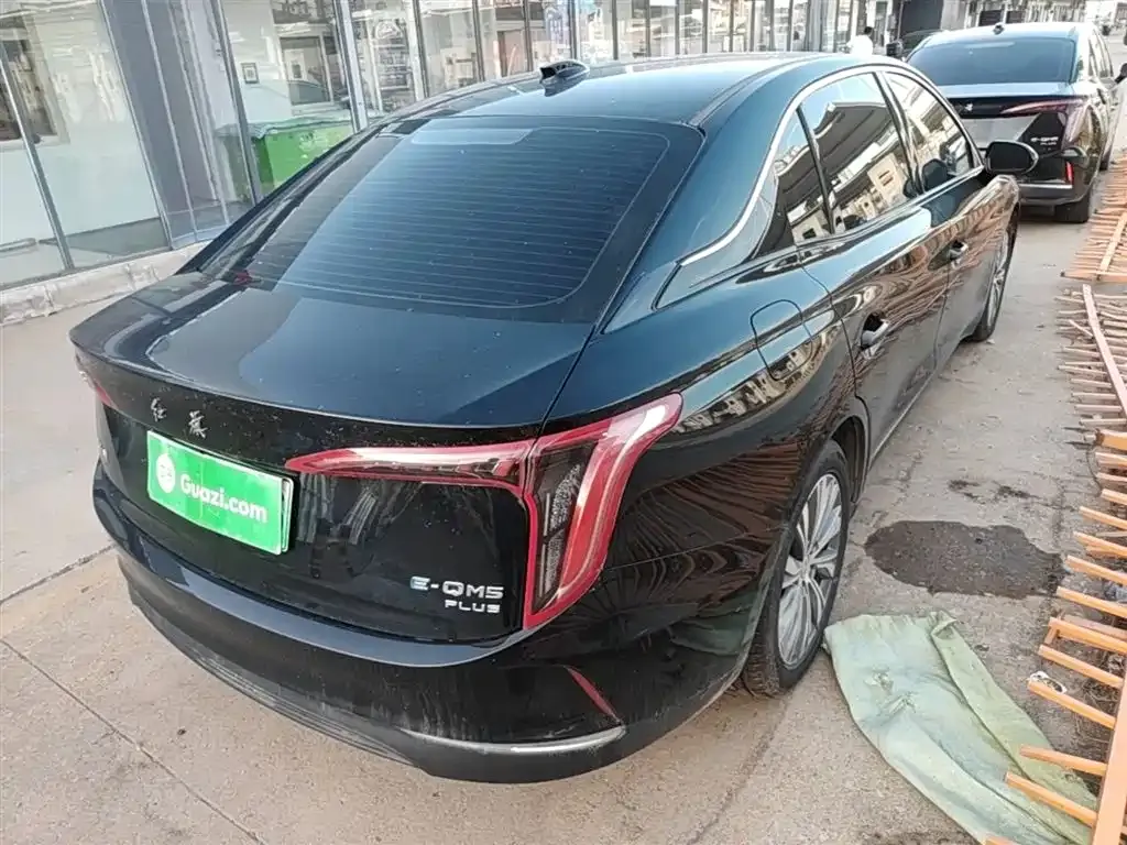 Hongqi E-QM5 — фото 5