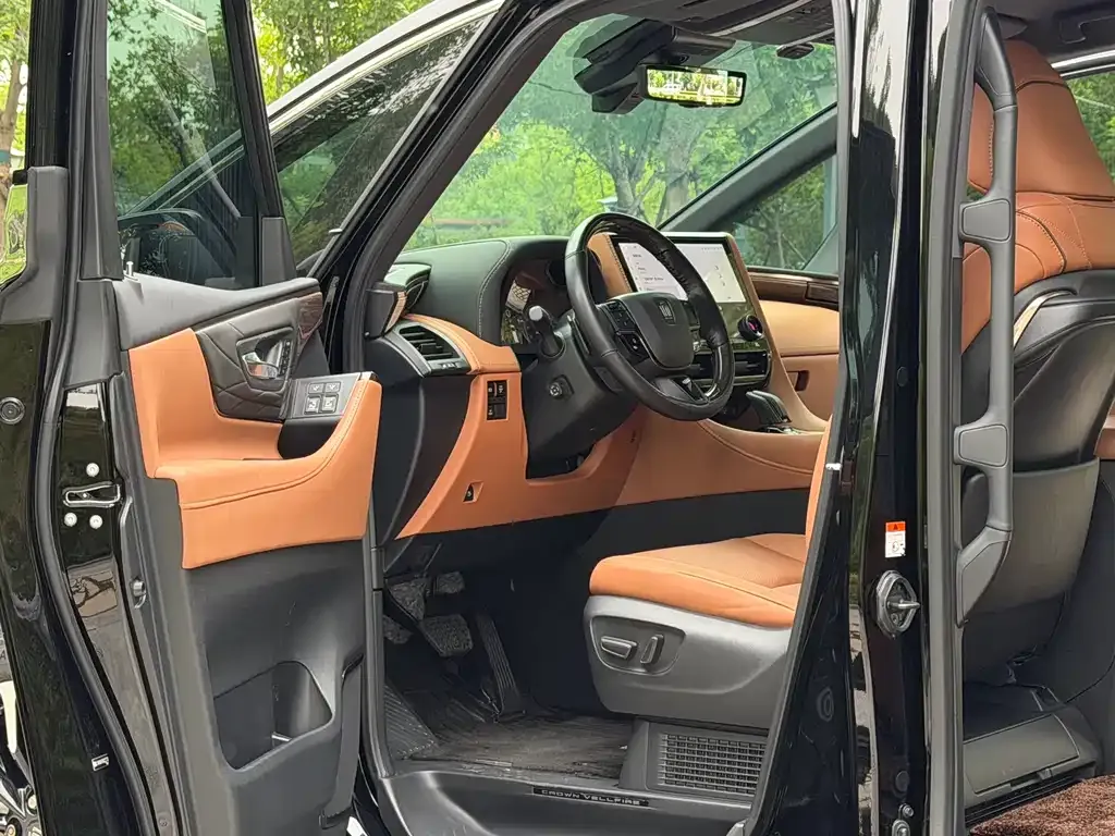 Toyota Vellfire — фото 10