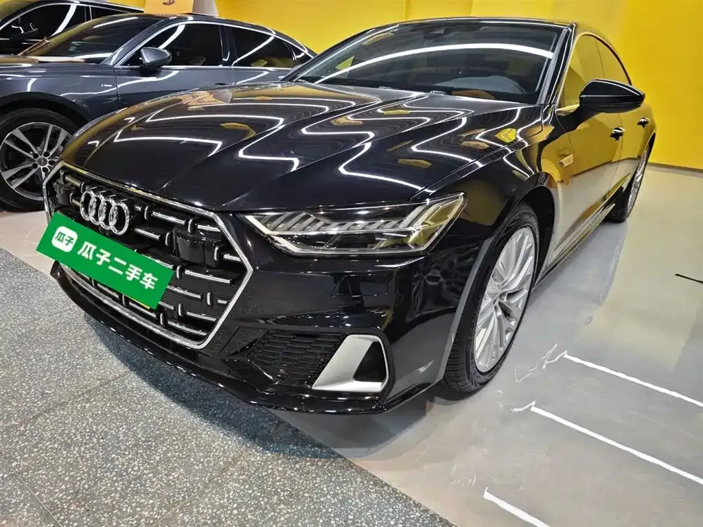 Audi A7L — фото 8
