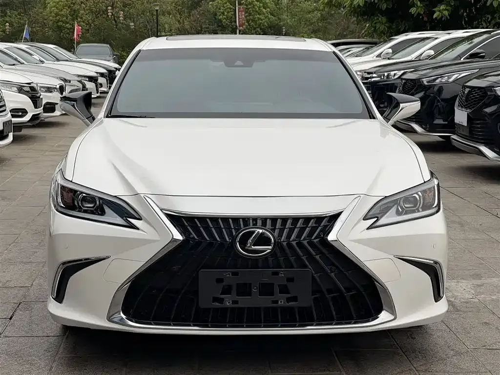 Lexus ES — фото 2