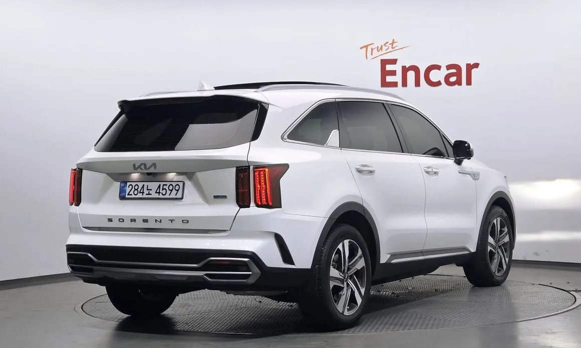Kia Sorento — фото 3