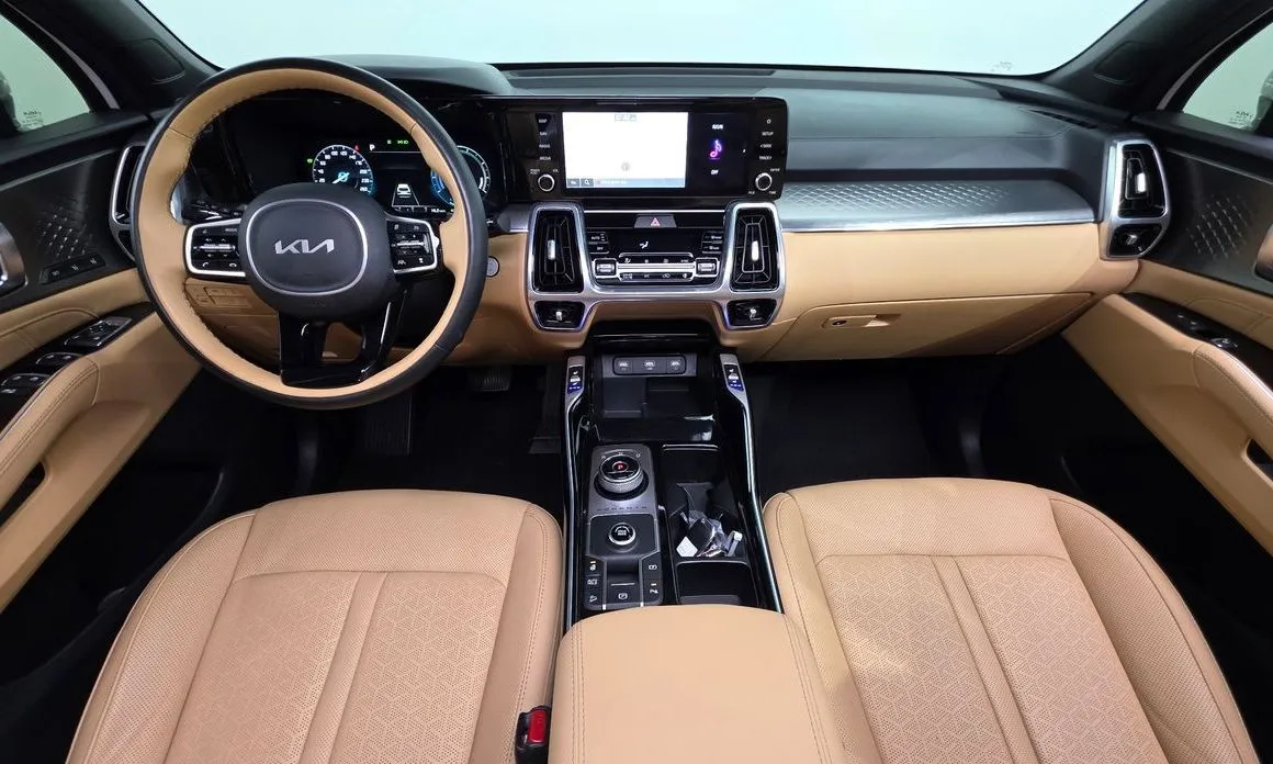 Kia Sorento — фото 8