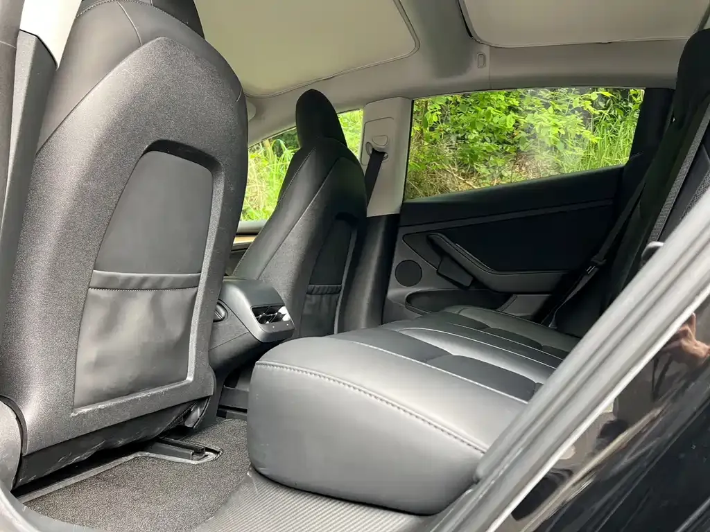 Tesla Model 3 — фото 2