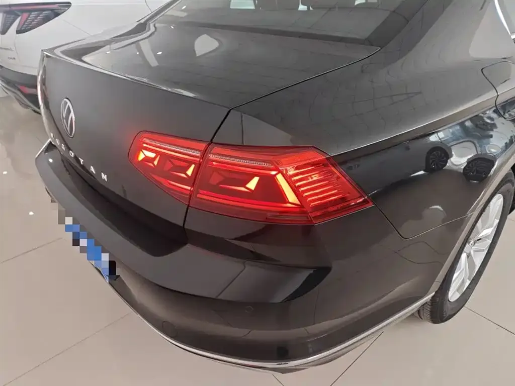Volkswagen Magotan 2021 из CN, фото 3