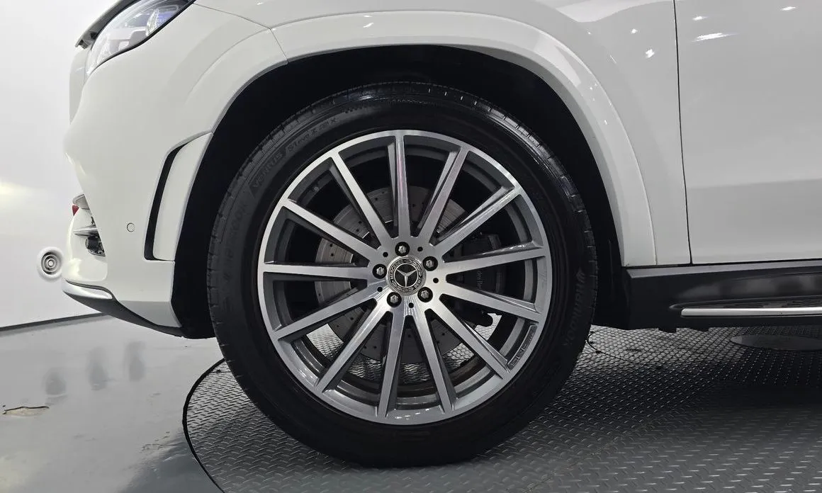 Mercedes-Benz GLS-Class — фото 10