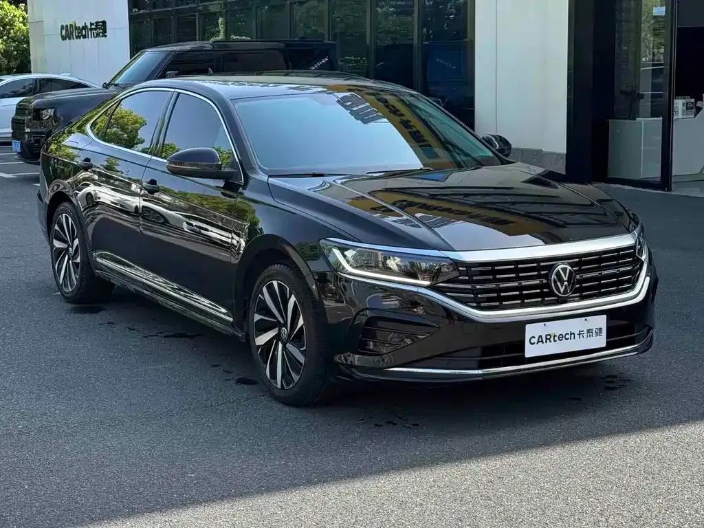 Volkswagen Passat — фото 8
