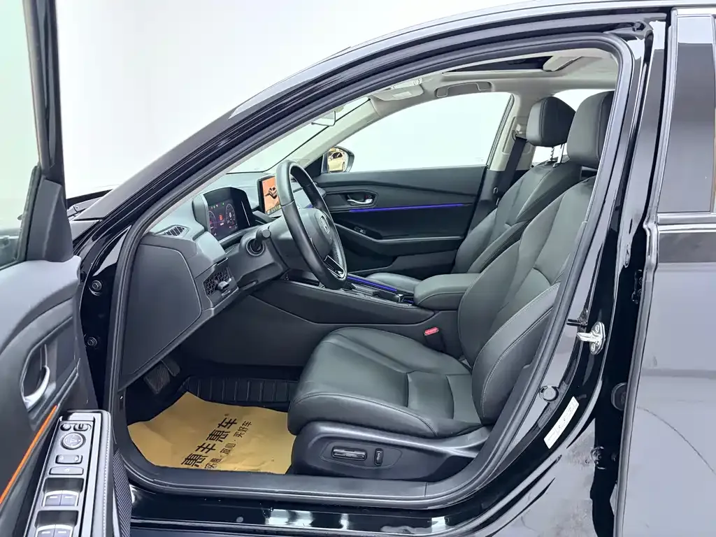 Honda Accord — фото 6