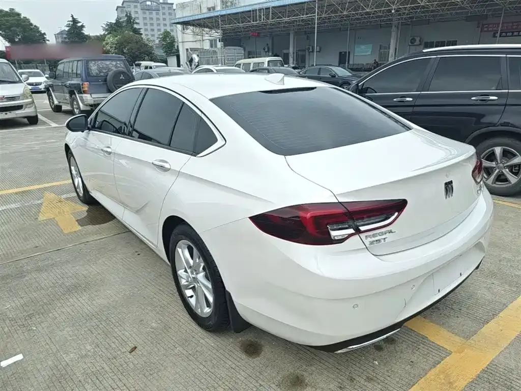 Buick Regal — фото 9