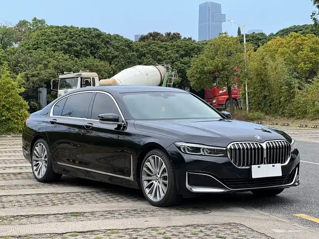 BMW 7 Series 2021 из CN, фото 7
