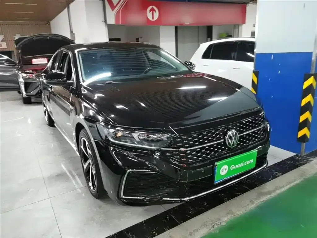 Volkswagen Passat — фото 7