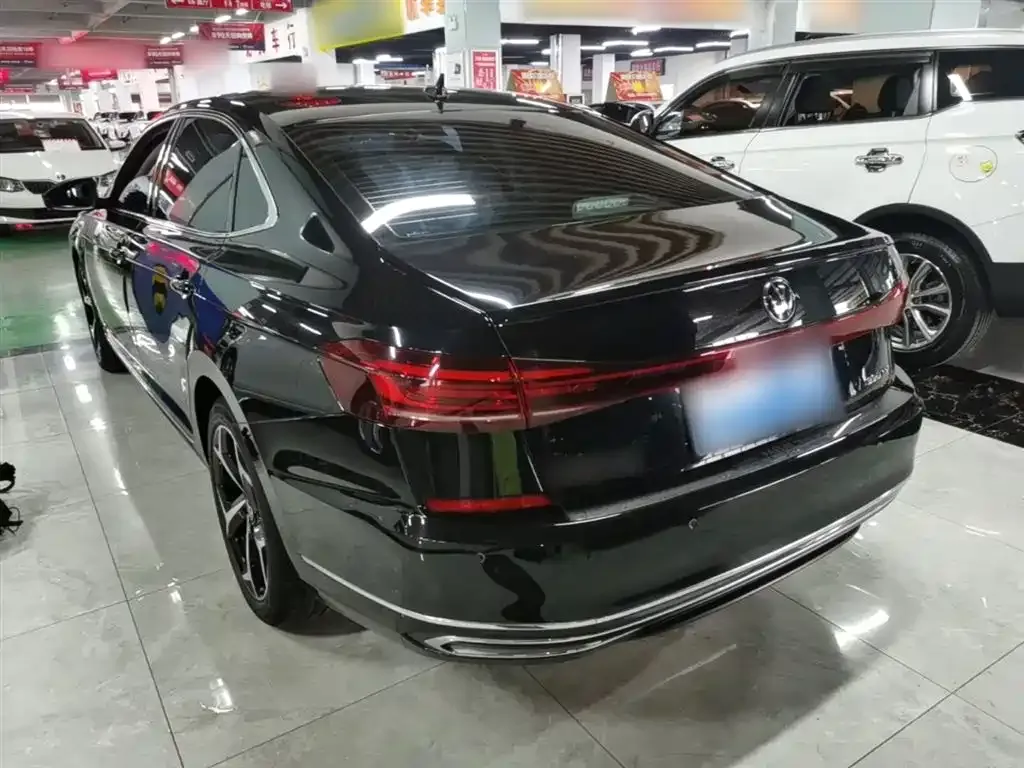 Volkswagen Passat — фото 2