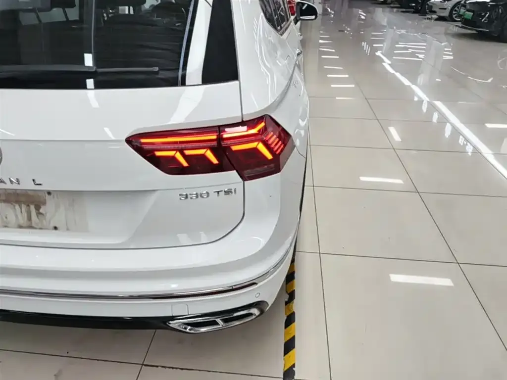 Volkswagen Tiguan L — фото 3