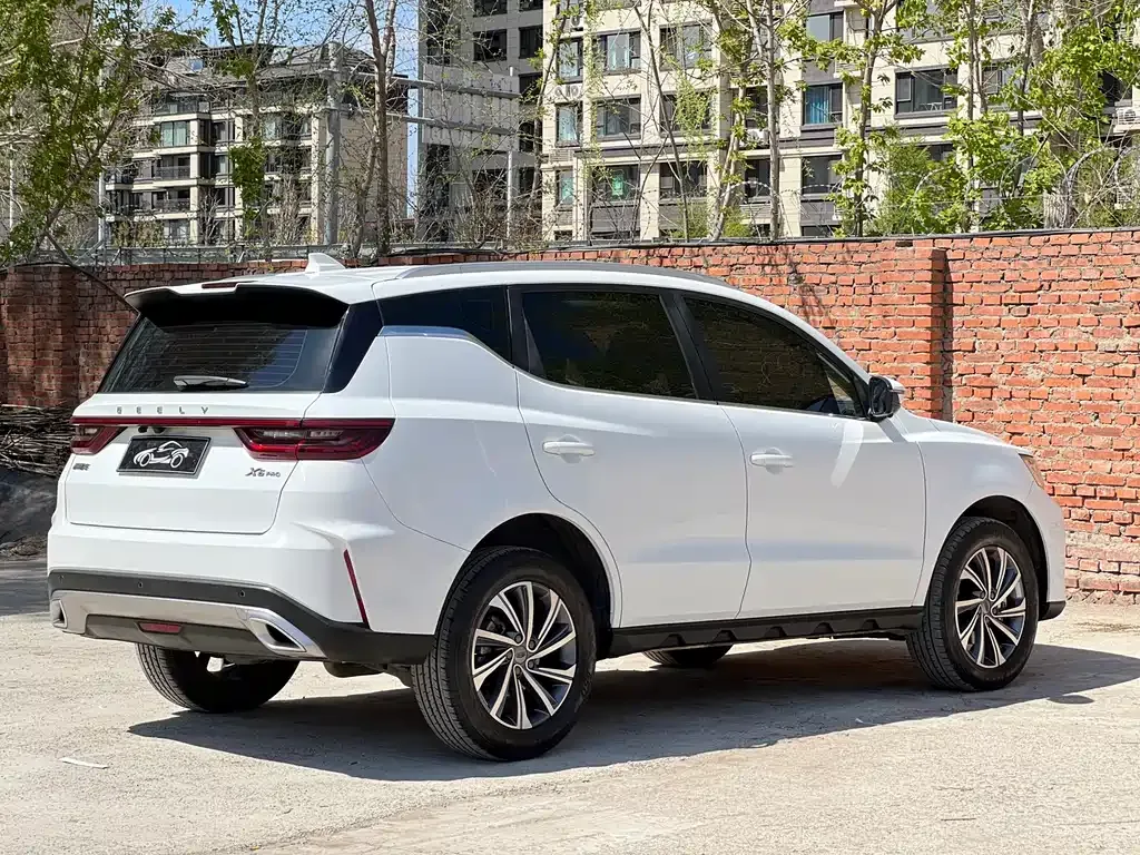 Geely Vision X6 — фото 9