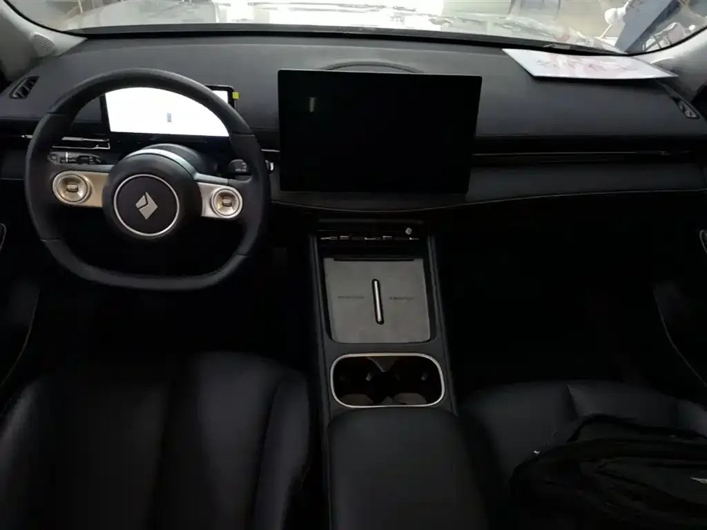 Baojun Yunhai 2024 из CN, фото 9