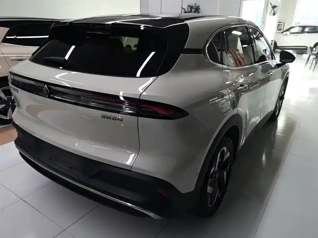 Baojun Yunhai 2024 из CN, фото 8
