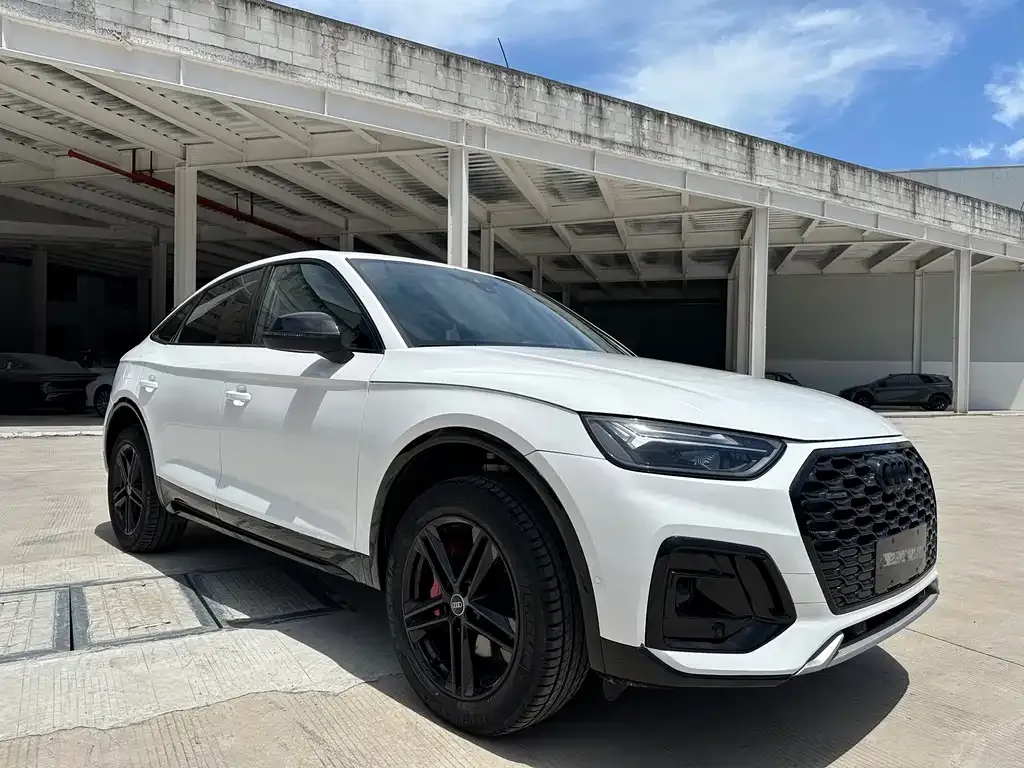 Audi Q5L Sportback — фото 7
