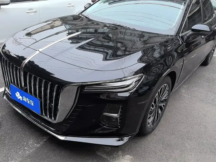 Hongqi H5 — фото 1