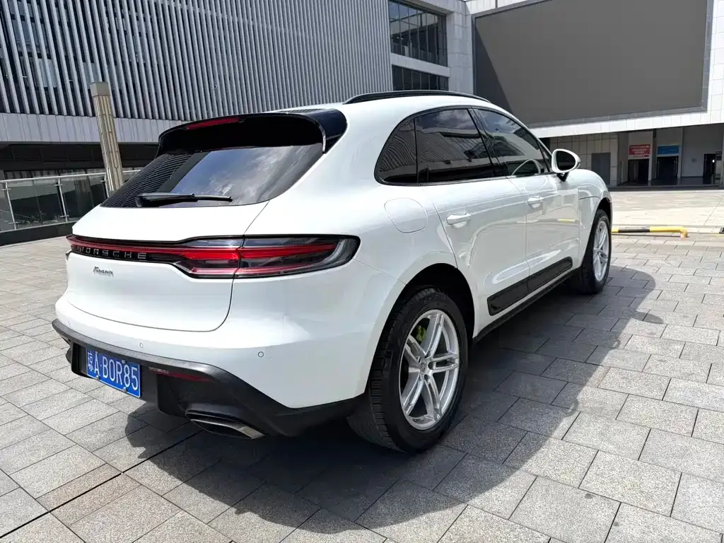 Porsche Macan — фото 5
