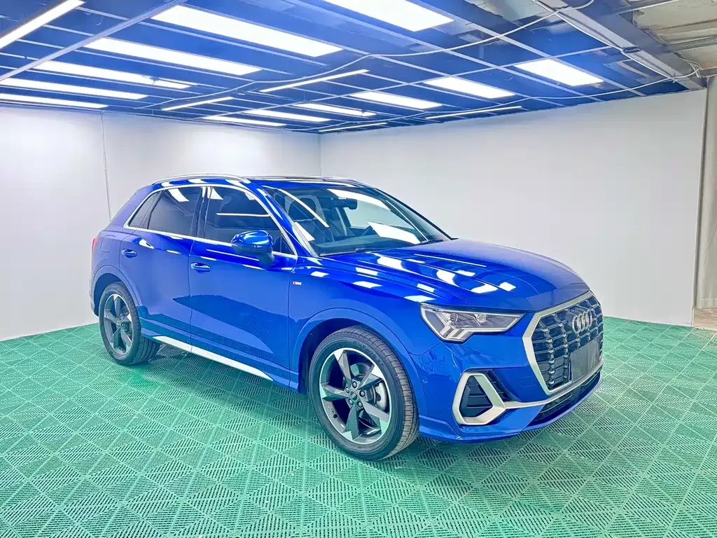 Audi Q3 — фото 5