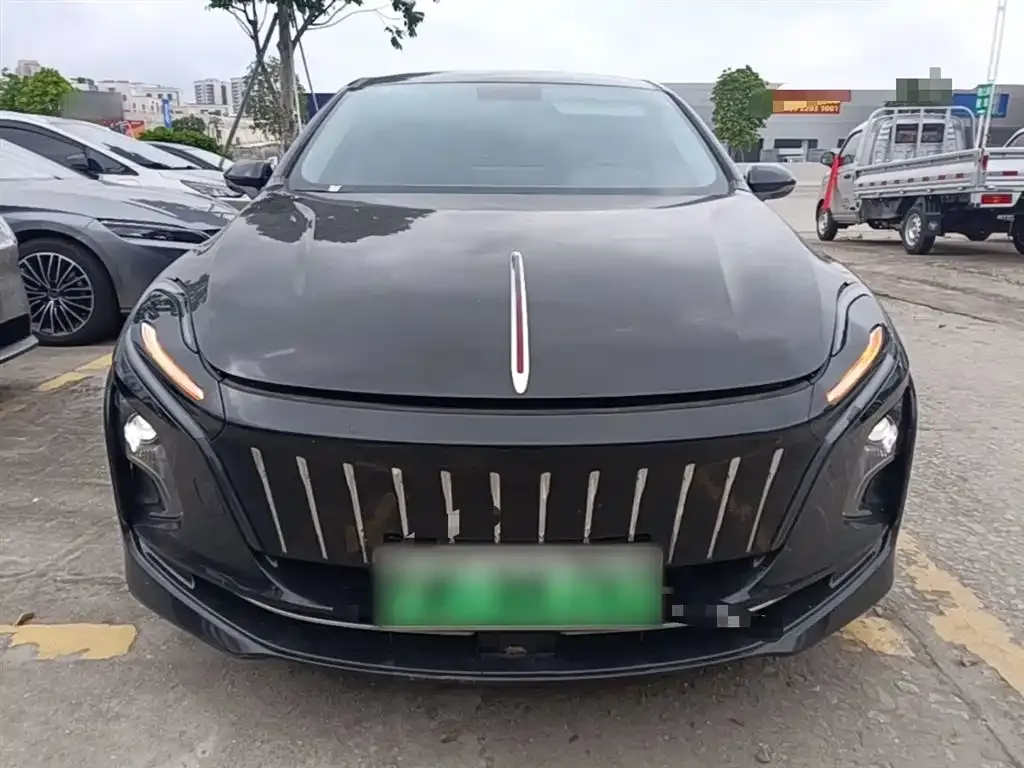 Hongqi E-QM5 — фото 5