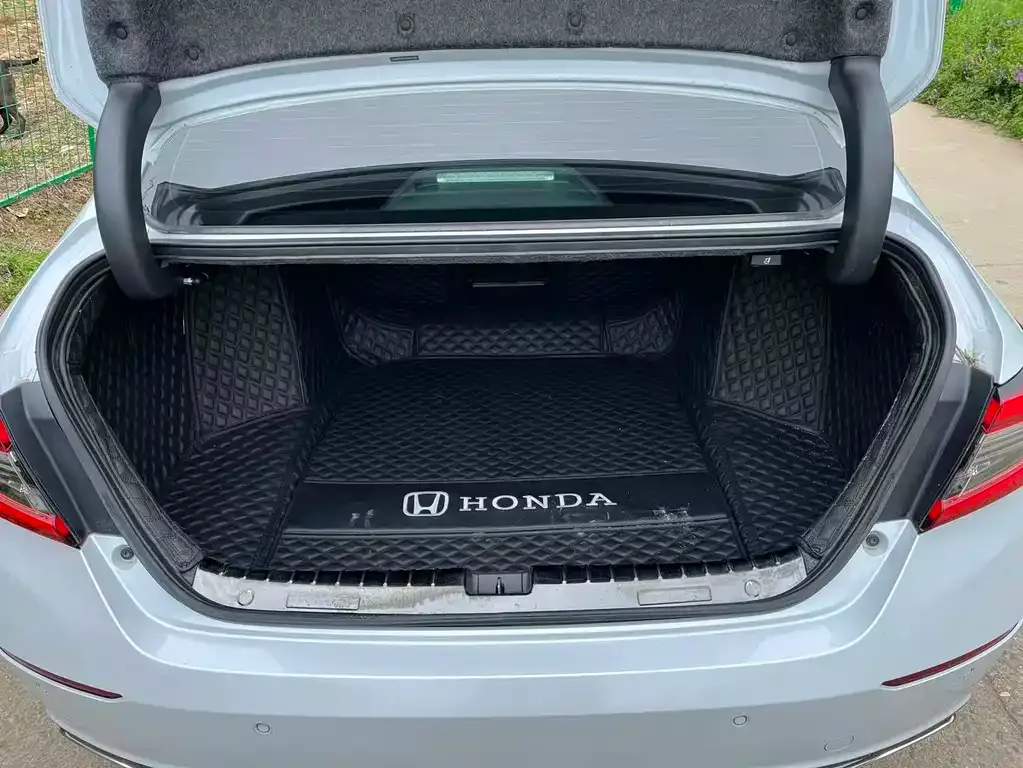 Honda Accord — фото 4