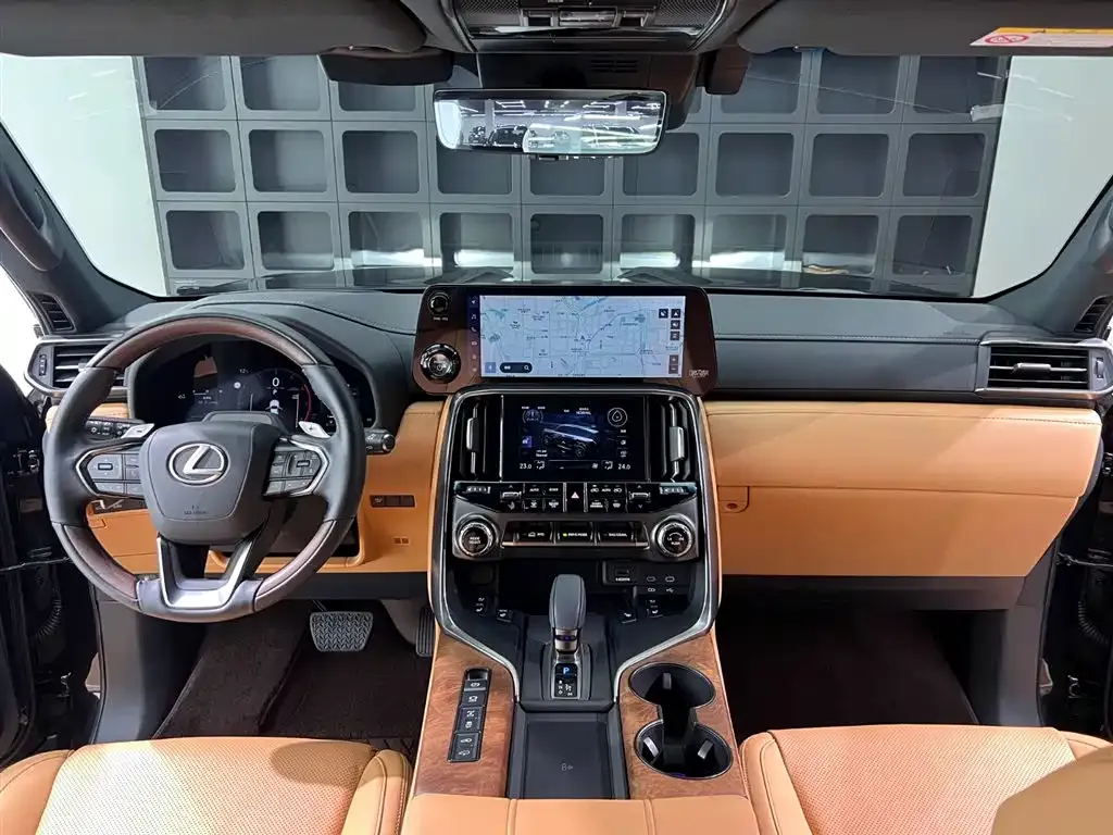 Lexus LX 2025 из CN, фото 5