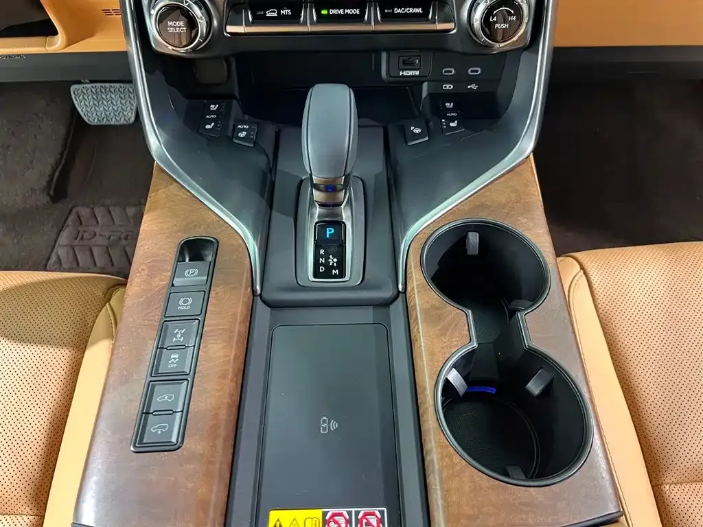 Lexus LX 2025 из CN, фото 6