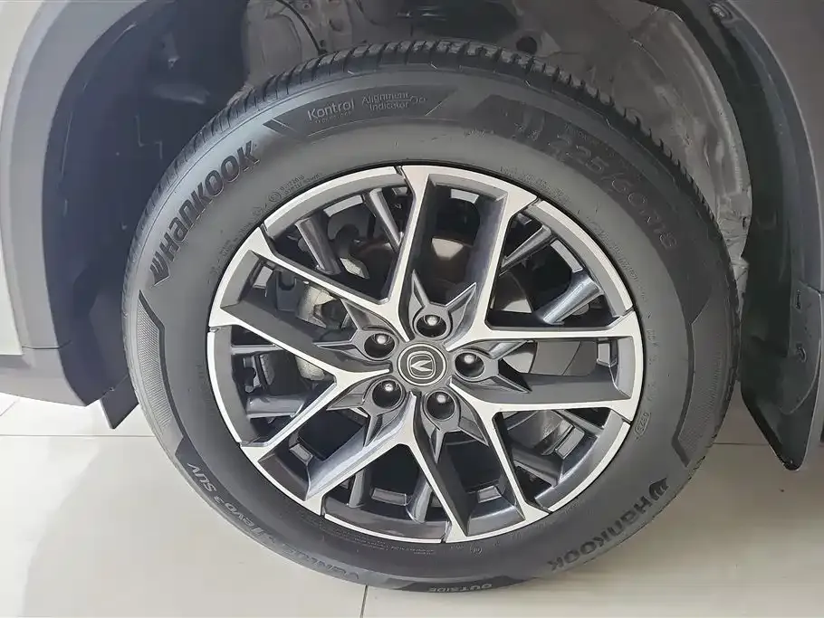 Changan CS75PLUS — фото 10