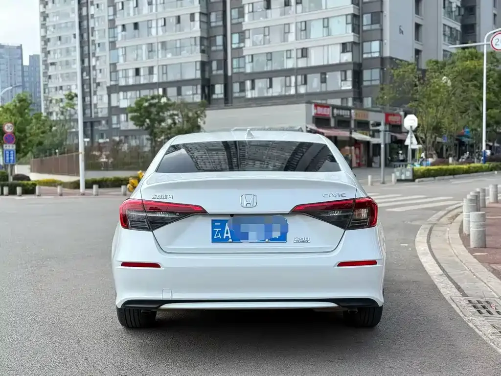 Honda Civic — фото 6