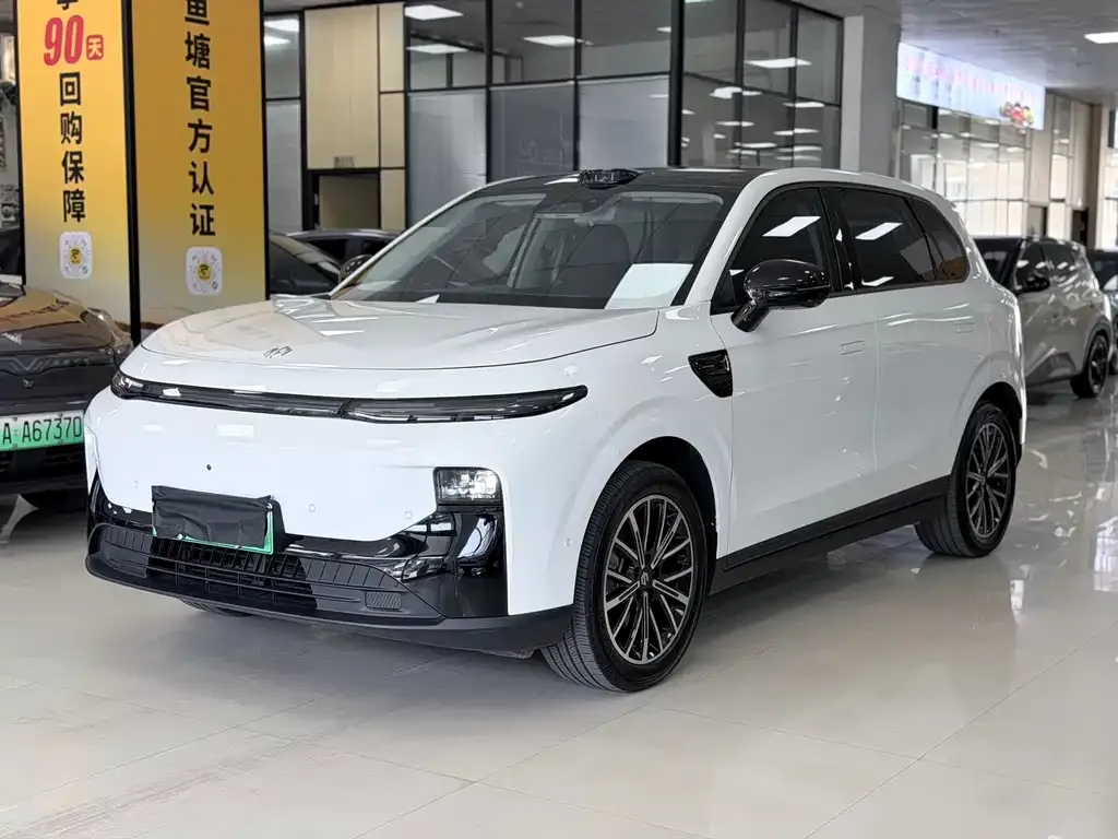 Leapmotor B01