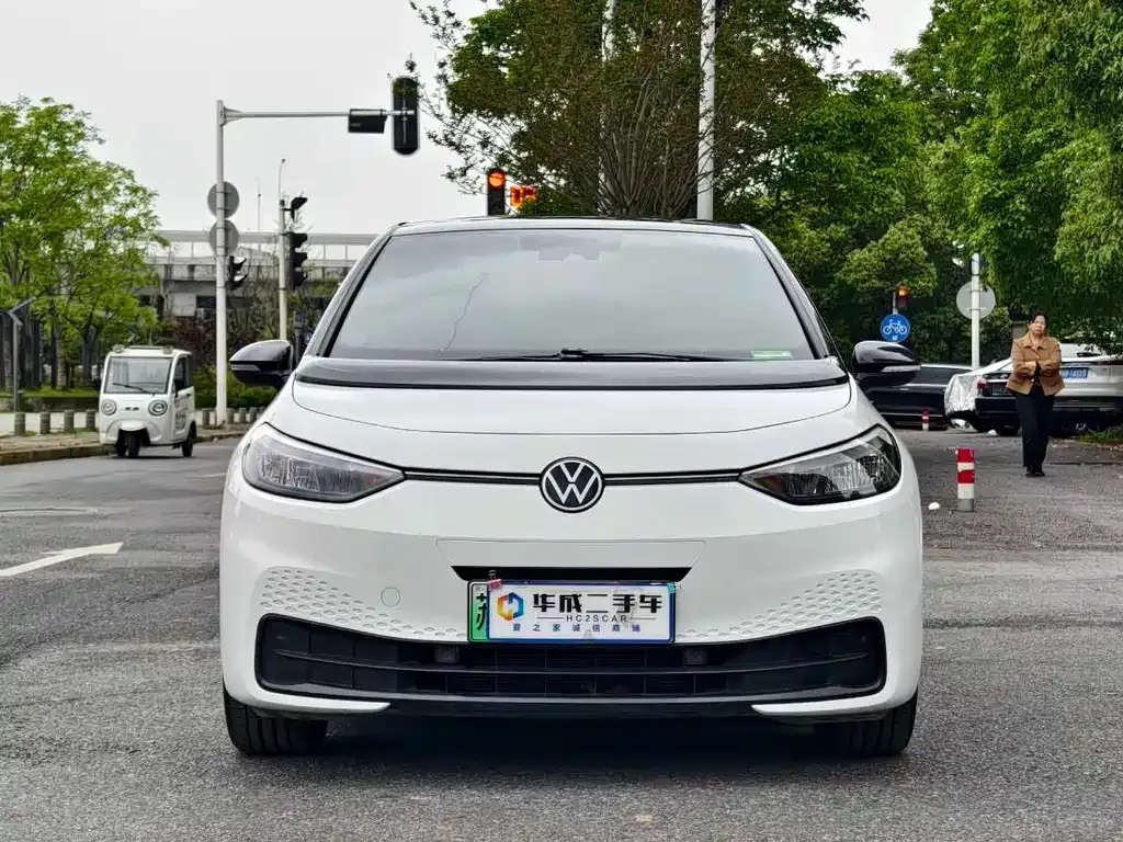 Volkswagen ID.3 — фото 1