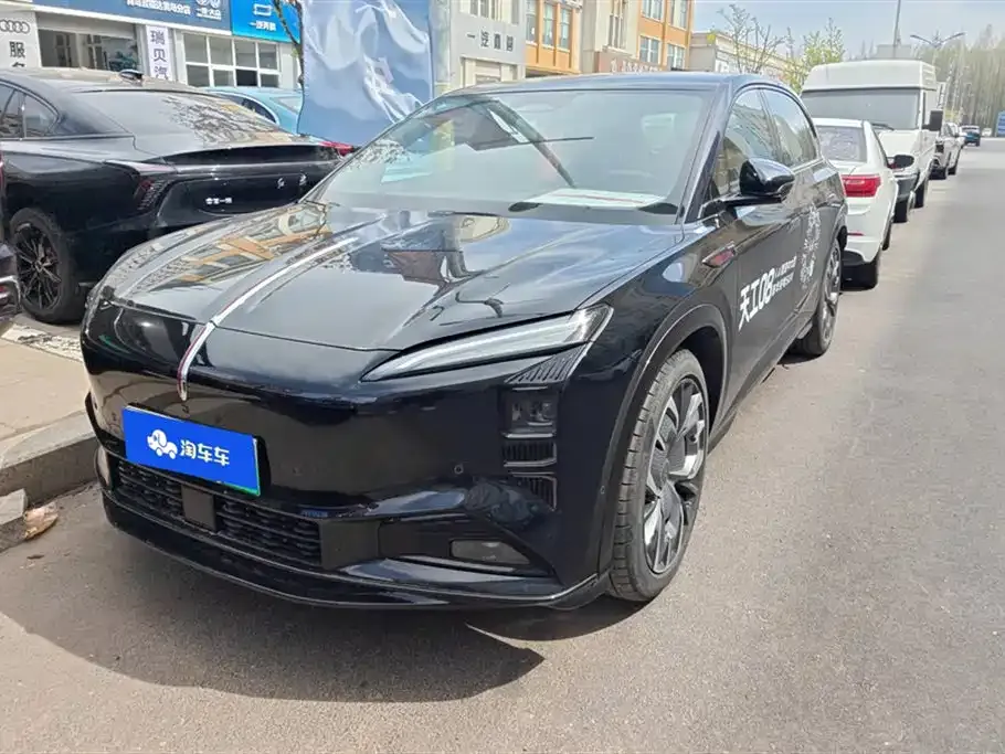 Hongqi Tiangong 08