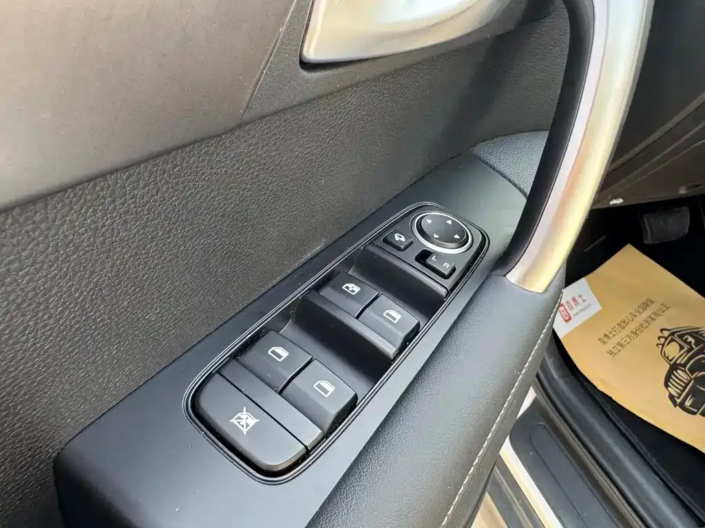 Kia Sportage — фото 10