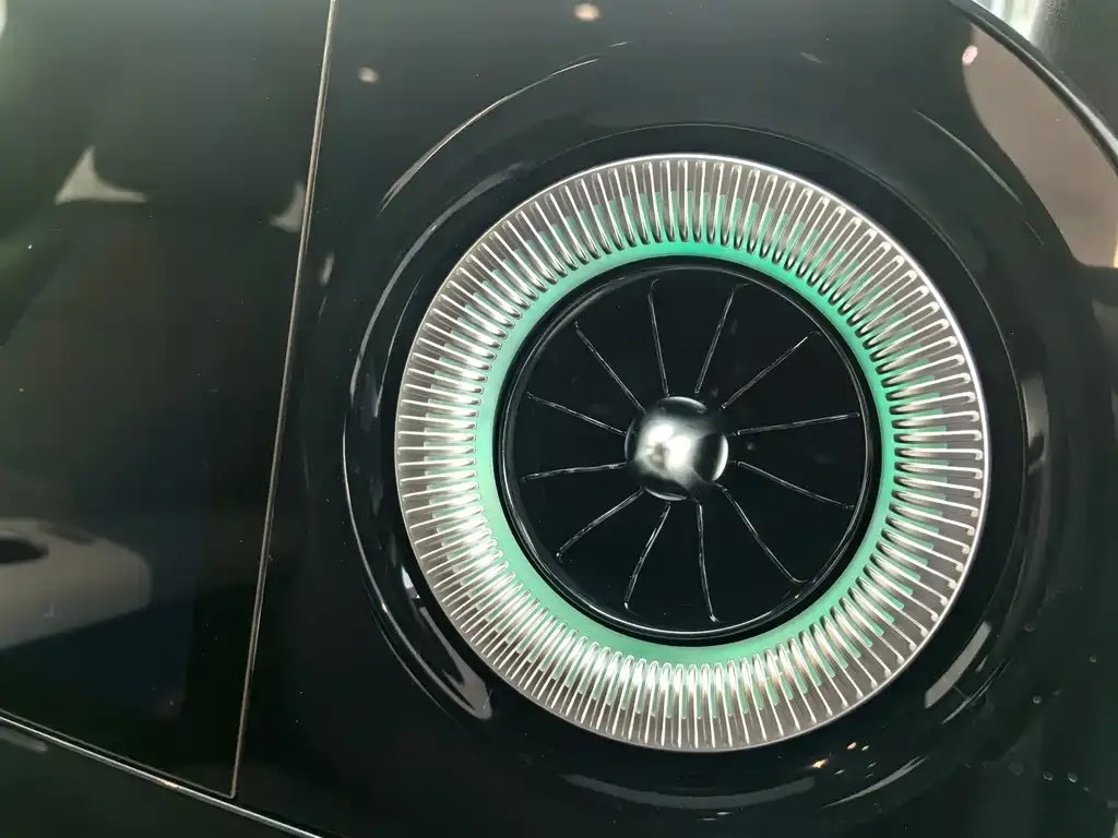 Mercedes-Benz CLA PHEV 2025 из CN, фото 5