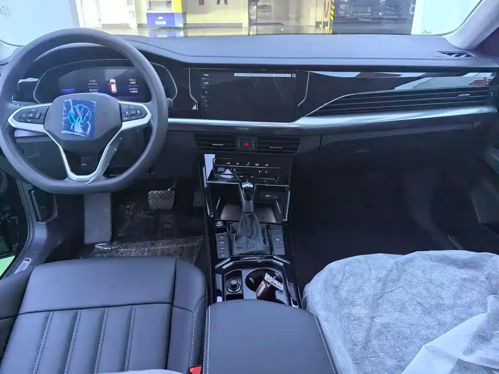 Volkswagen 帕萨特插电混动 — фото 4