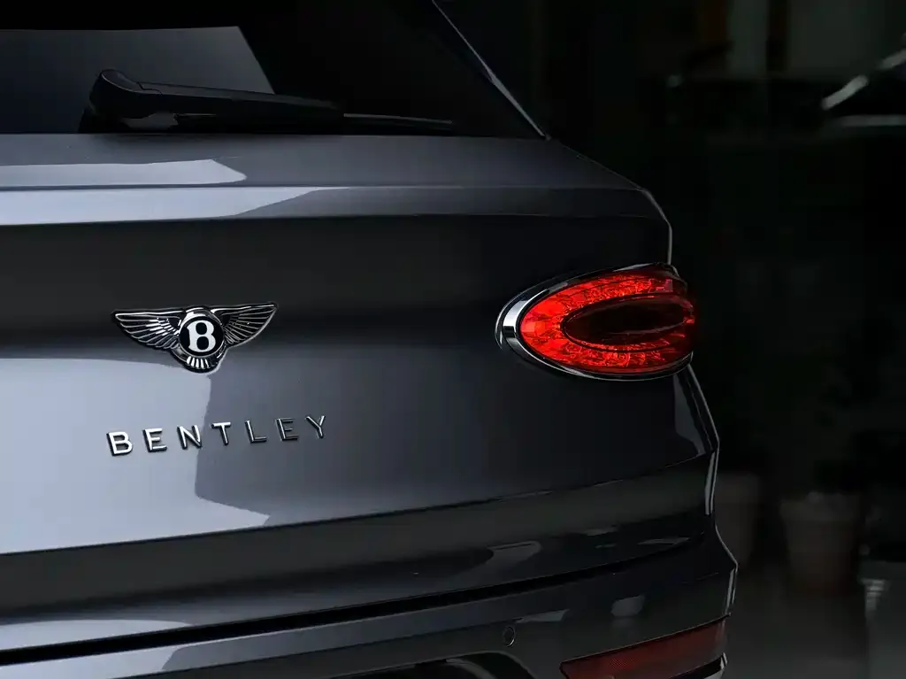Bentley Bentayga 2021 из CN, фото 3