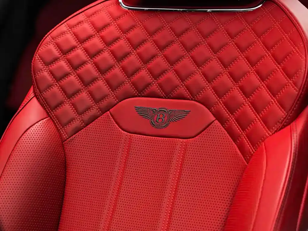 Bentley Bentayga 2021 из CN, фото 9