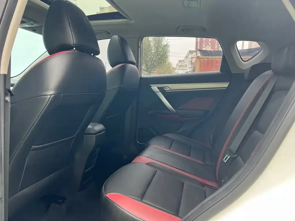 Geely Binyue 2022 из CN, фото 3