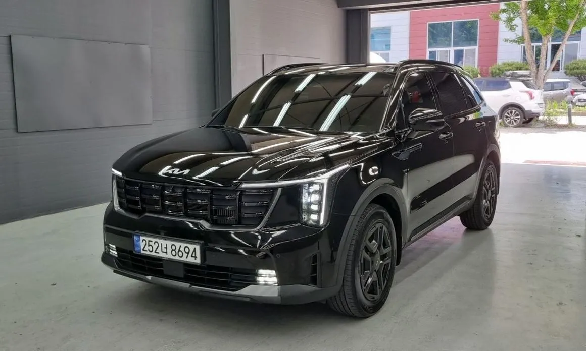Kia Sorento — фото 1