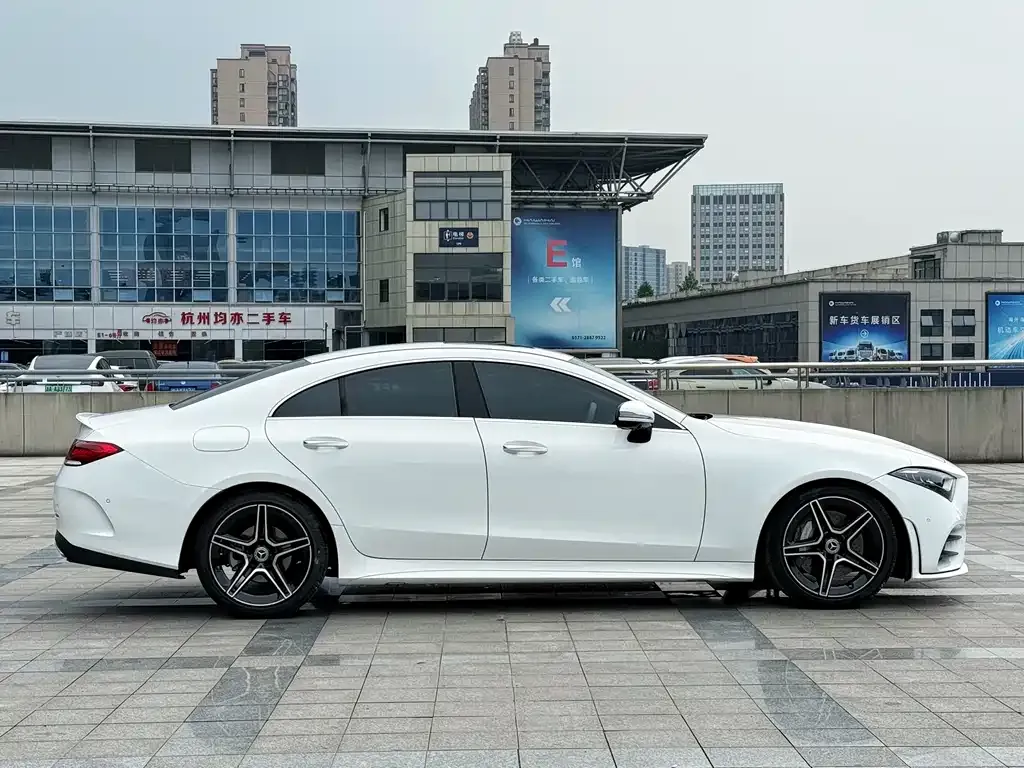 Mercedes-Benz CLS — фото 4