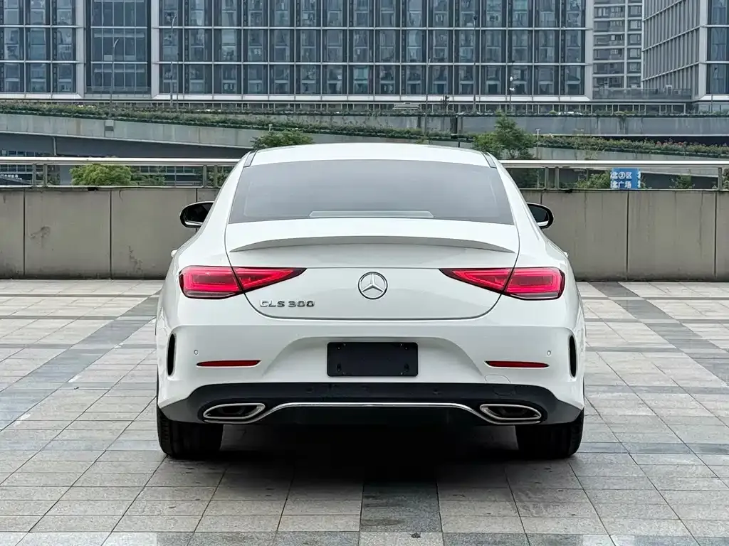 Mercedes-Benz CLS — фото 8