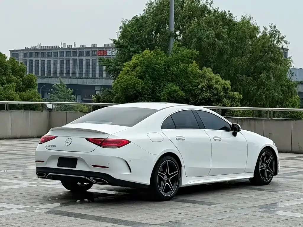 Mercedes-Benz CLS — фото 10