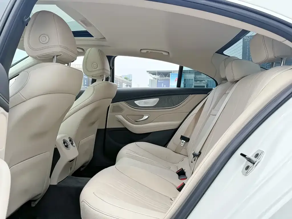 Mercedes-Benz CLS — фото 9
