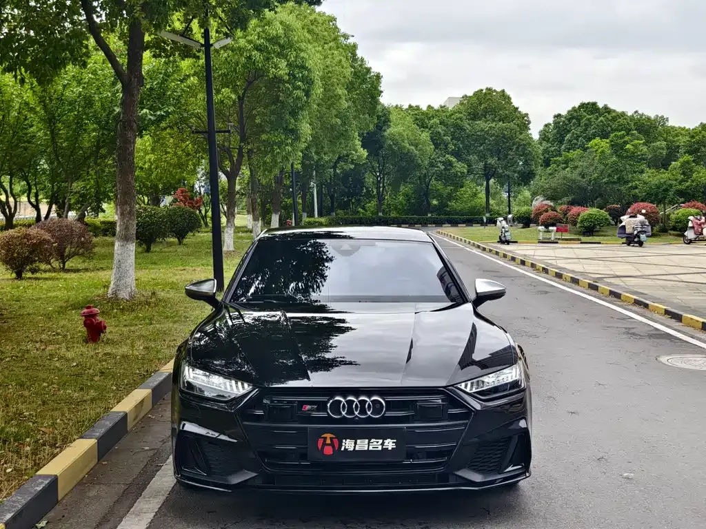 Audi S7 2023 из CN, фото 4