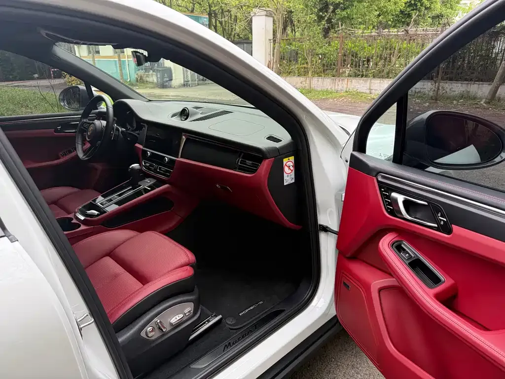 Porsche Macan 2023 из CN, фото 4