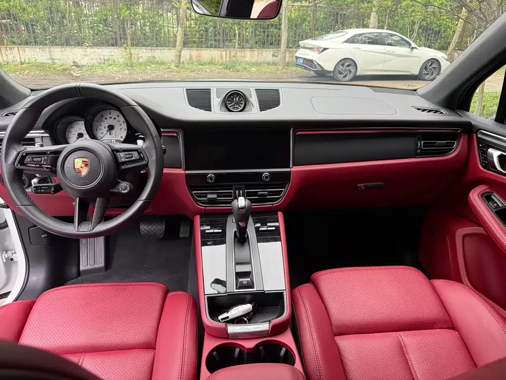Porsche Macan 2023 из CN, фото 8