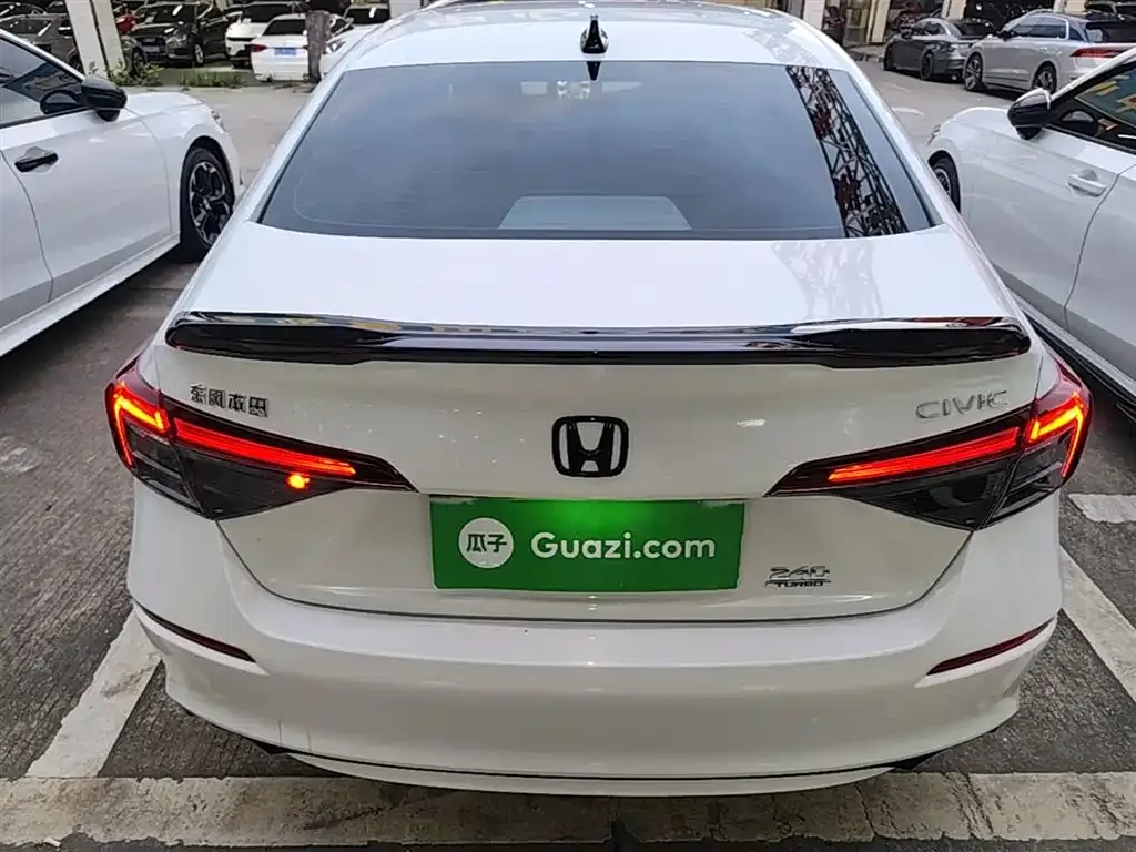 Honda Civic — фото 8