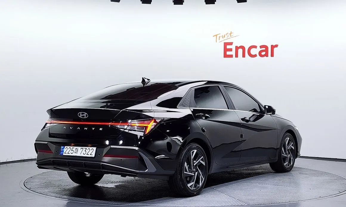 Hyundai AVANTE — фото 5