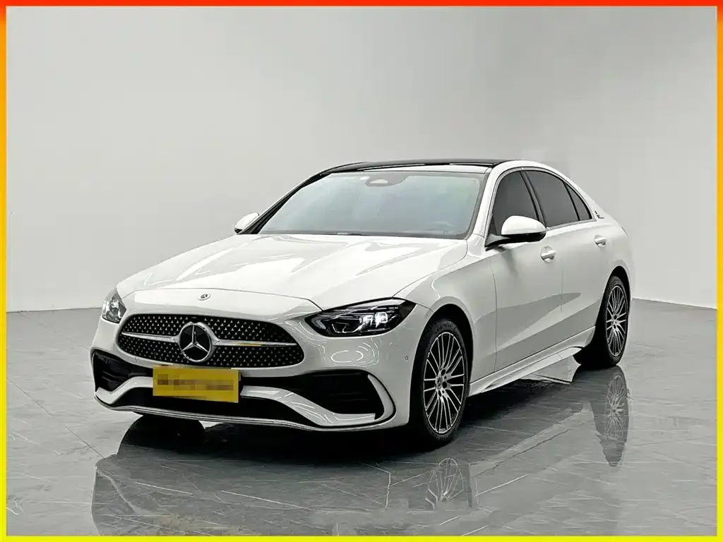 Mercedes-Benz C-Class — фото 1
